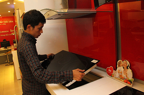 Sai lam nhat thiet phai tranh khi dung bep dien tu