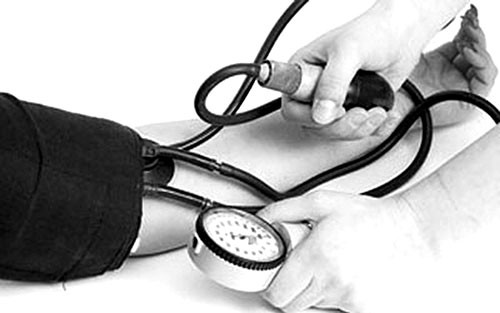 Ngát xỉu, tụt huyét áp vì an chay