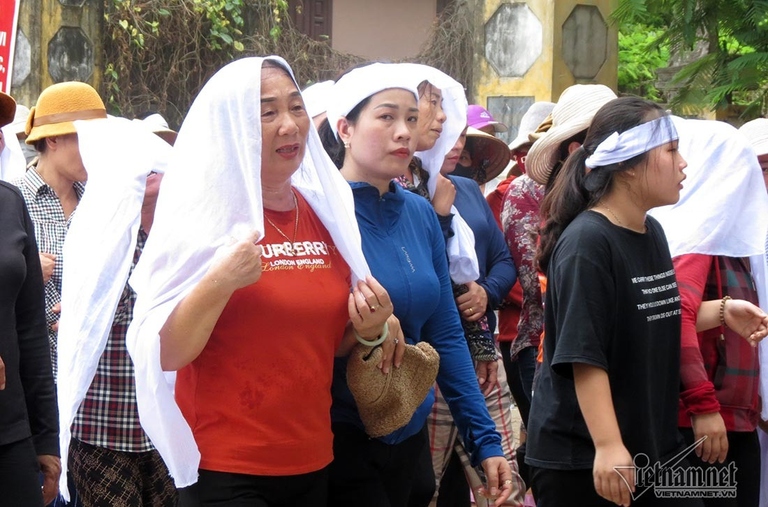 Chim tau ca o Bach Long Vi, trang khan tang tien nan nhan ve dat me-Hinh-4