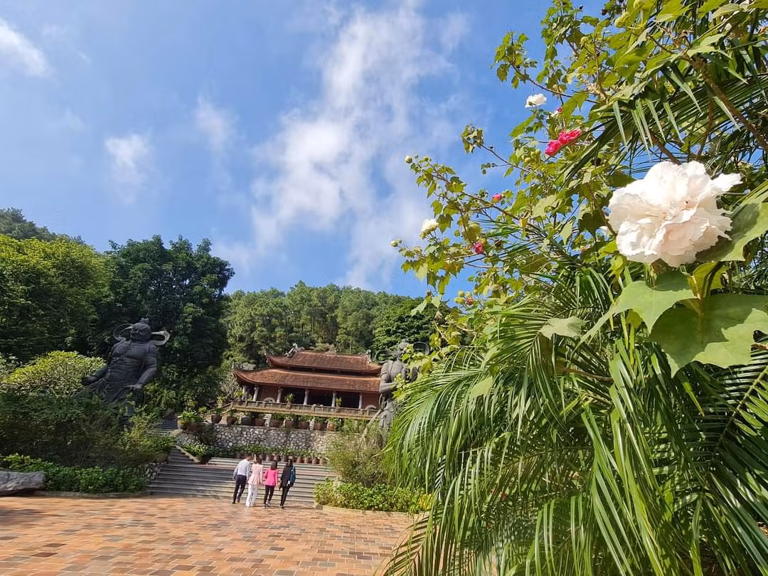 TS Bui Huu Duoc: Di chua, cang cau nhieu cang the hien long tham nhieu-Hinh-2