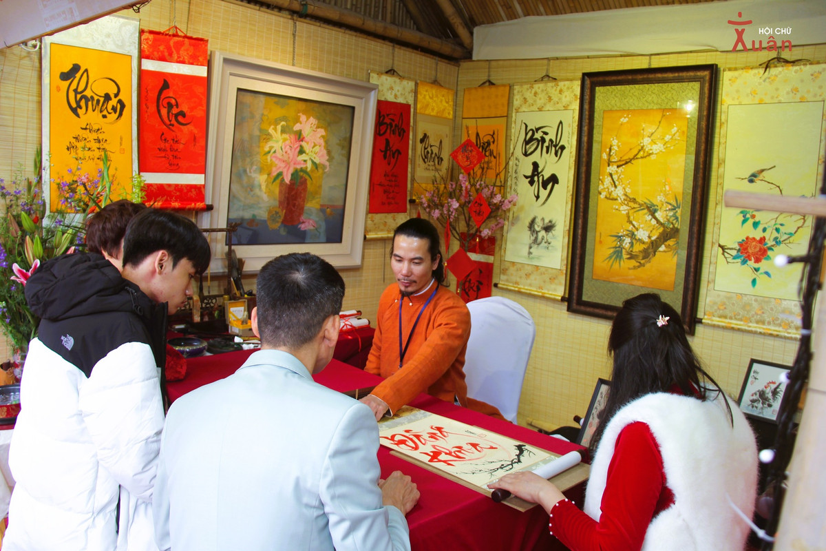 TS Le Trung Kien: Hieu gia tri sau sac nhat cua xin chu, cho chu-Hinh-2