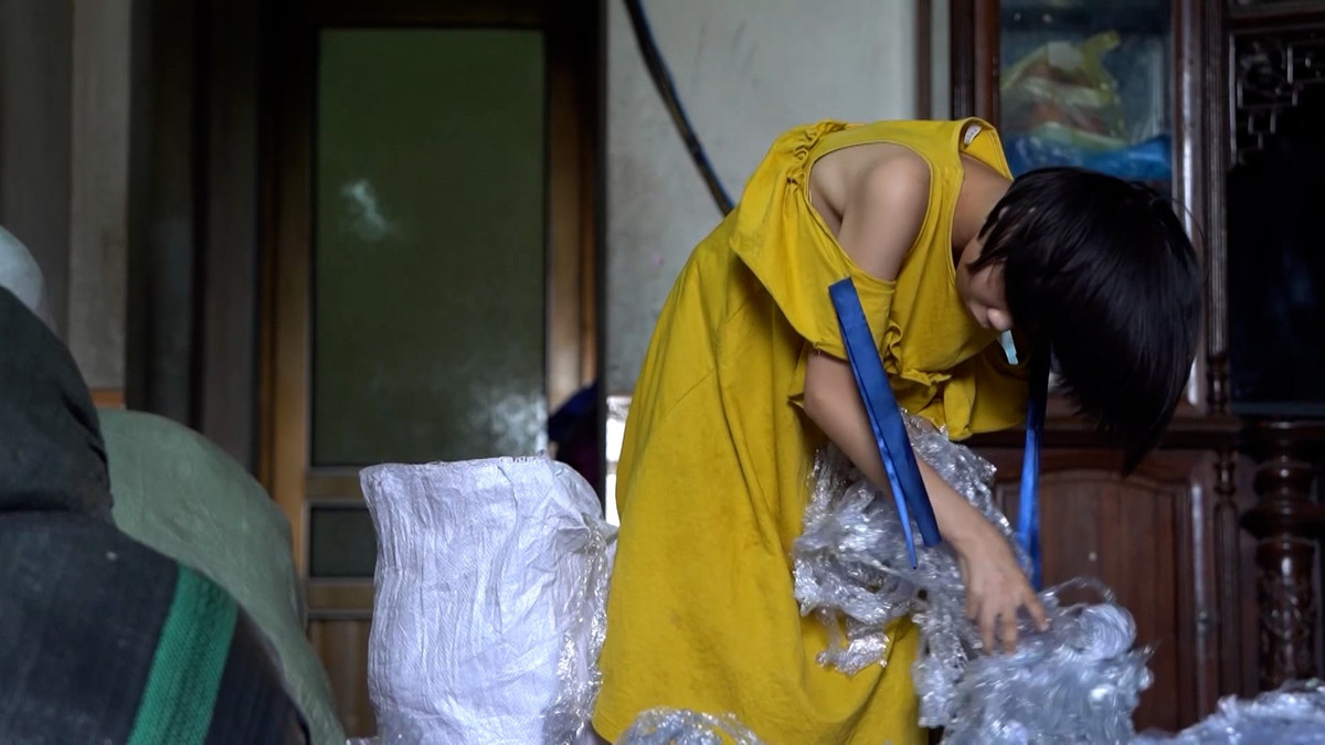 NSUT Nguyen Tai Van: Tran tro voi nhung “sat thu tham lang”-Hinh-3