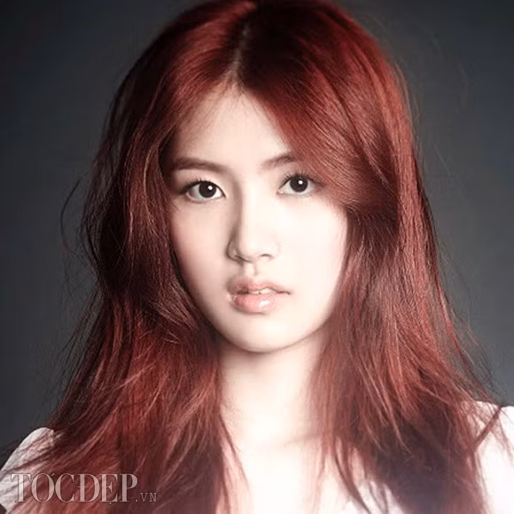 Để màu tóc lên nhanh và đều bạn nên ủ hỗn hợp này liên tục 2-3 lần mỗi tuần. Ảnh: Tóc đẹp.