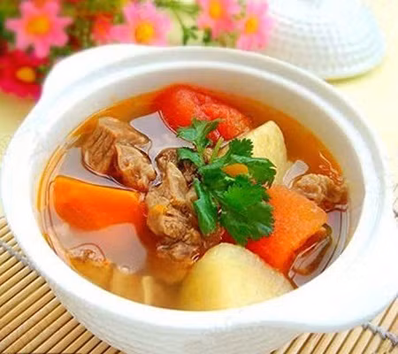 Sườn hầm khoai tây: Món này có thể ăn no hoặc làm món canh ngày Tết.