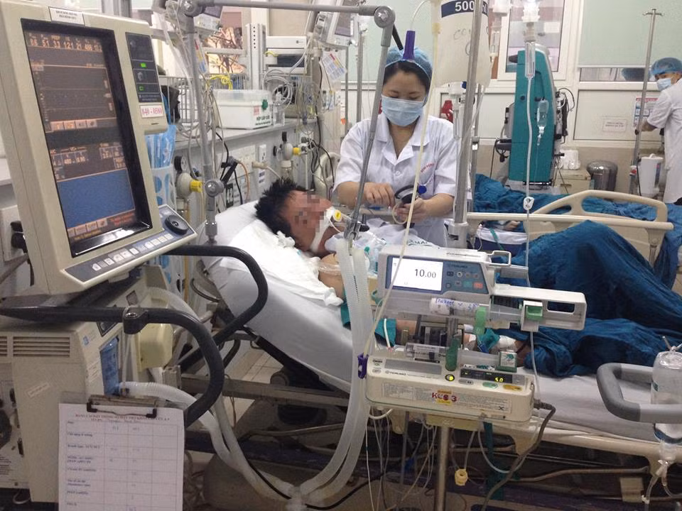 Nhung tua truc dua benh nhan vuot cua tu ngoan muc