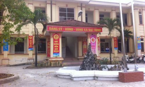 Trụ sở ủy ban xã Đại Thịnh vắng vẻ chiều 19/2.