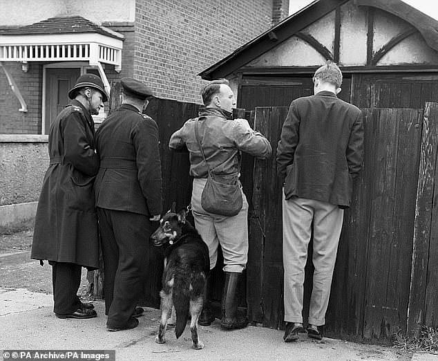 Sau khi mãn hạn tù, Harold Jones gia nhập quân đội và phục vụ trong 5 năm.