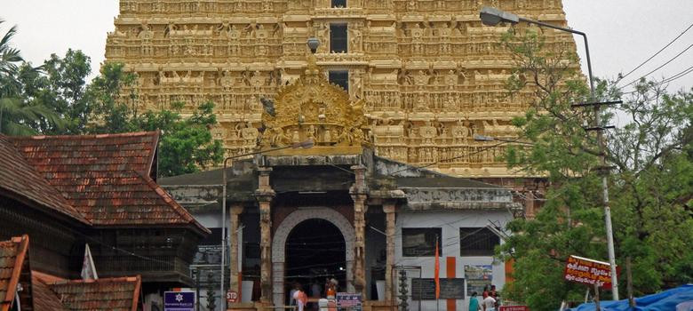 Các chuyên gia đưa ra ước tính giá trị của kho báu có thể lên tới 1.000 tỷ rupee (tức 22 tỷ USD), gấp 2 lần so với tính toán ban đầu là 11,2 tỷ USD. Cũng có quan điểm cho rằng, giá trị kho báu có thể lên đến 100 tỷ USD.