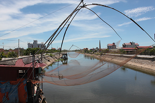 Nho bong vo be cua lang que Viet Nam