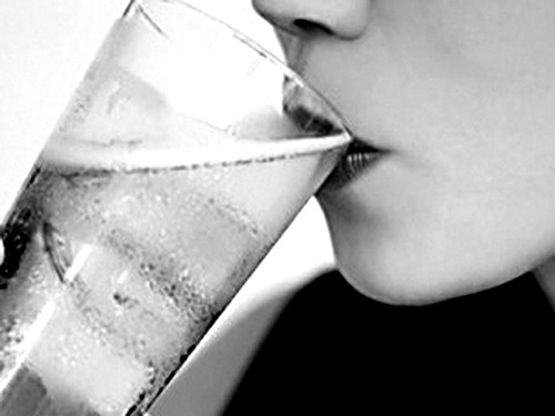 Tut duong huyet vi trot uong bia