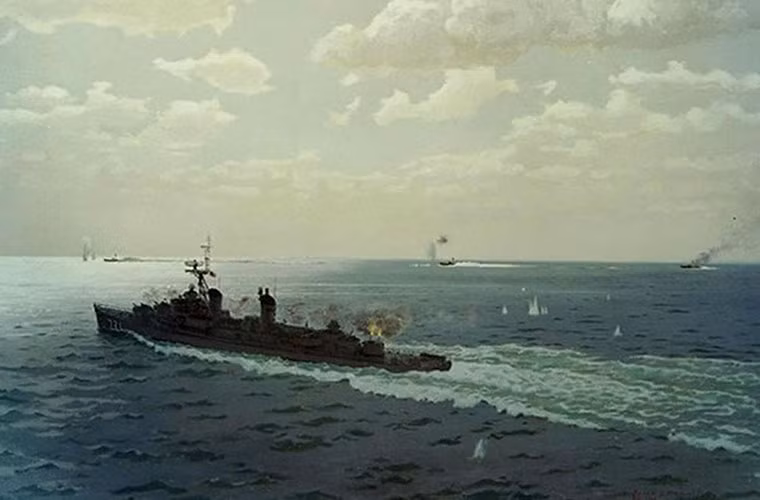 Với ý chí kiên cường và dũng cảm, Hải quân Việt Nam đánh đuổi được tàu Maddox, đồng thời bắn rơi 1 máy bay và bắn bị thương một chiếc khác. Trong ảnh, chạm trán giữa USS Maddox và 3 tàu của Việt Nam trên vịnh Bắc bộ ngày 2/8/1964. Nguồn ảnh: US Navy history.mil.com