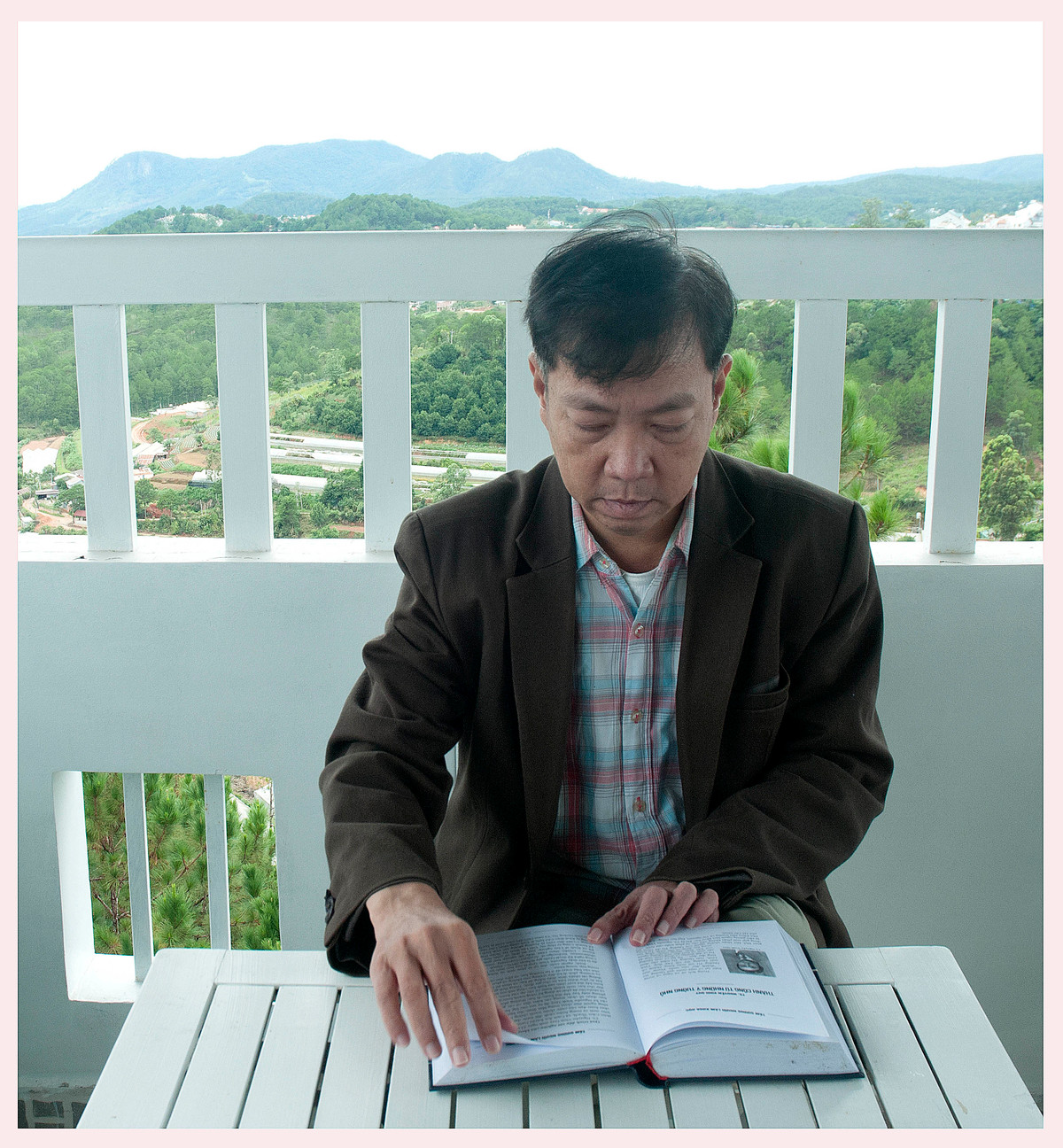 GS.TS Duong Tan Nhut nguoi nhan giong thanh cong nhieu giong hoa Da Lat-Hinh-5