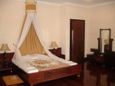 Bi mat ve noi nhuom mau chuyen tinh ba Tran Le Xuan