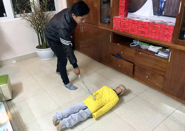 Hai hung loat vu bao hanh tre em tan bao giua Thu do-Hinh-2