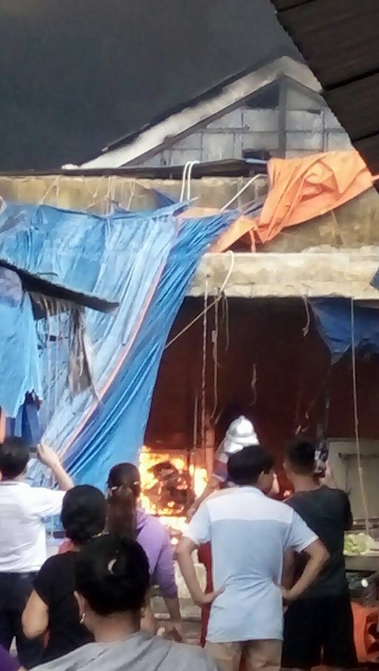 Hiện cơ quan chức năng đang điều tra, làm rõ nguyên nhân vụ cháy chợ Sóc Sơn.