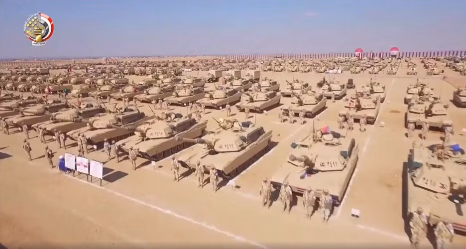 "Xe tăng M1 Abrams đã được nhìn thấy di chuyển trên lãnh thổ Libya, điều này cho thấy sắp xảy ra những trận chiến quy mô lớn ở đây, theo một số thông tin thì binh sĩ Ai Cập sẽ trực tiếp điều khiển số phương tiện trên", trang Avia-pro cho biết.