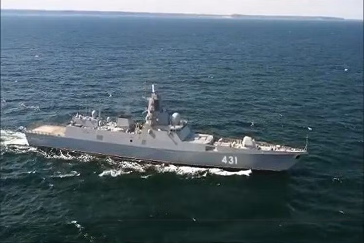 Mỗi chiếc sẽ có lượng giãn nước 7.000 tấn, mang được 48 tên lửa Kalibr, Oniks và siêu vượt âm Zircon.