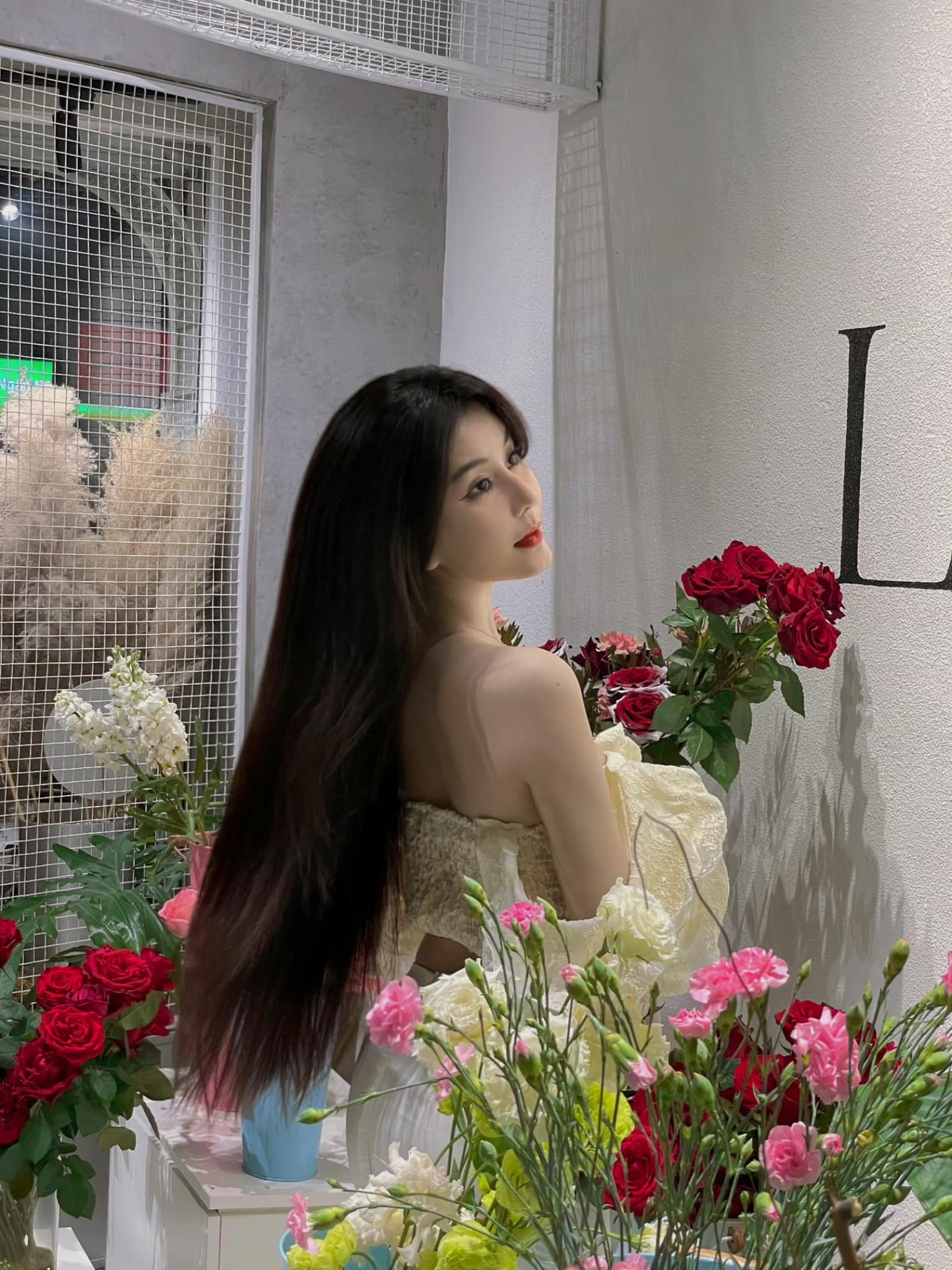 Hiện tại Võ Ngọc Trân đang sở hữu trang Instagram với hơn 1,1 triệu người theo dõi, Facebook với hơn 636 ngàn người bấm follow.