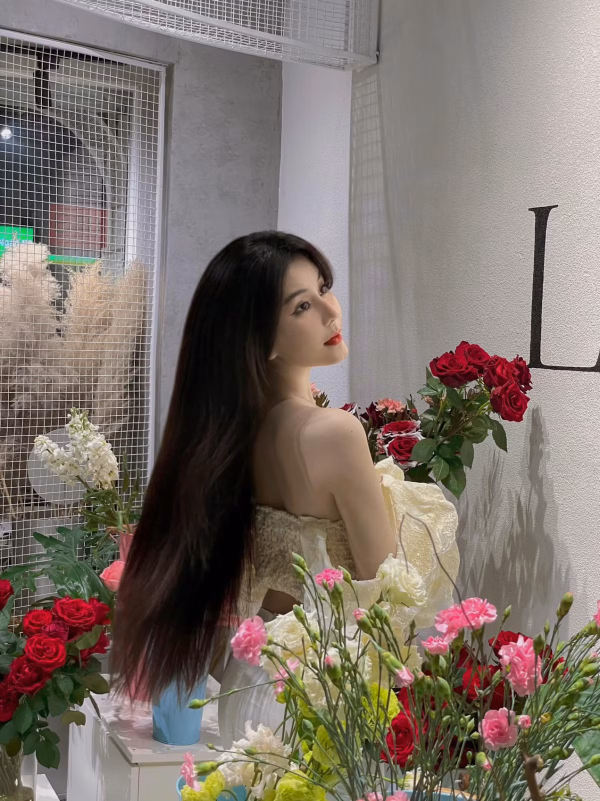 Hiện tại Võ Ngọc Trân đang sở hữu trang Instagram với hơn 1,1 triệu người theo dõi, Facebook với hơn 636 ngàn người bấm follow.