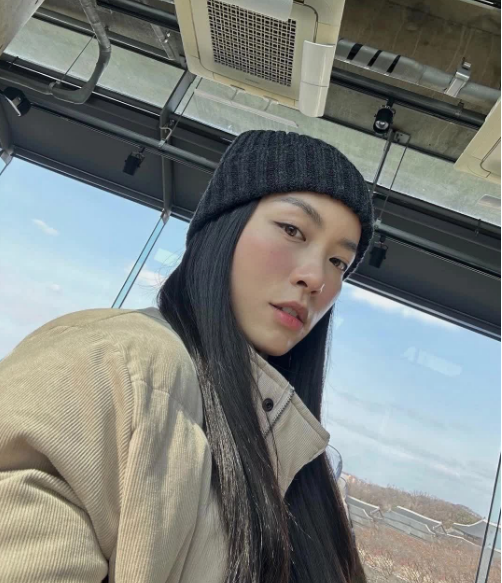 Qua chia sẻ có thể thấy bạn gái cơ trưởng Quang Đạt không màng quan tâm đến những lời nói xấu sau lưng, có lẽ bởi cô... sắp 30 tuổi và quá bận.