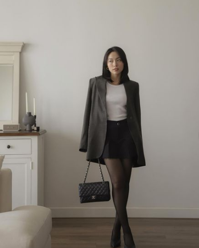 Trên trang cá nhân, Lê Hà Trúc thường xuyên cập nhật cuộc sống thường ngày và thu hút nhiều quan tâm.