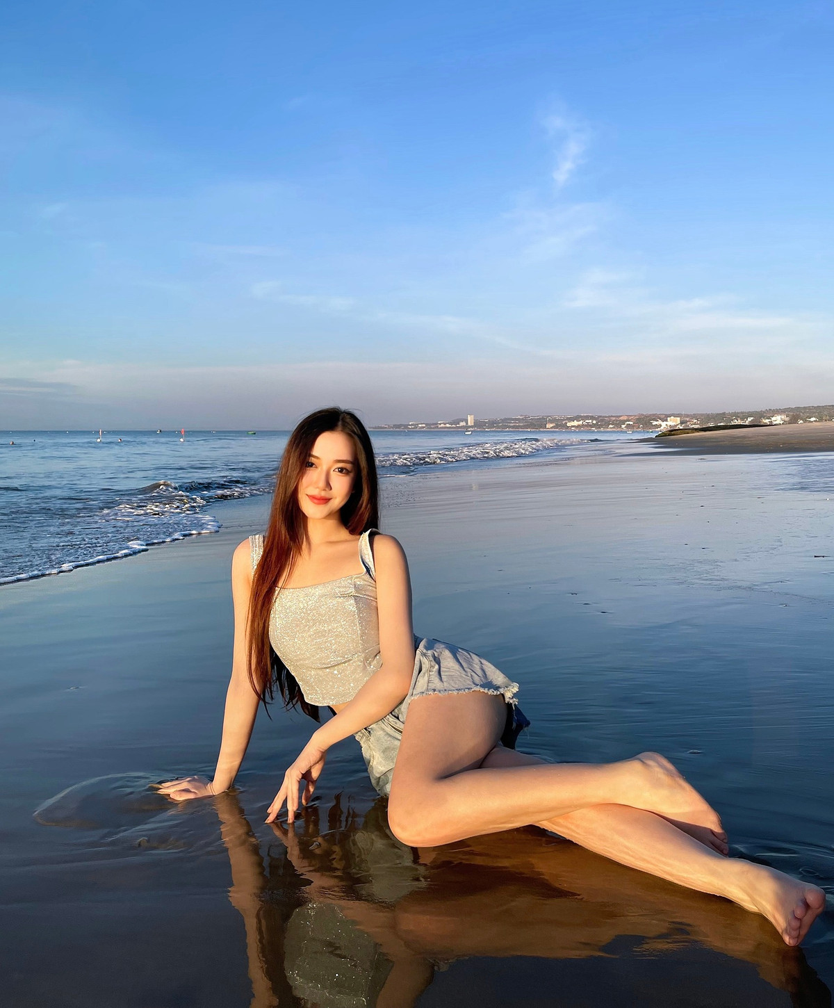 Chính vì làm nhiều công việc cùng lúc nên Thoại Nghi có được mức thu nhập mỗi tháng cực "khủng" như vậy.