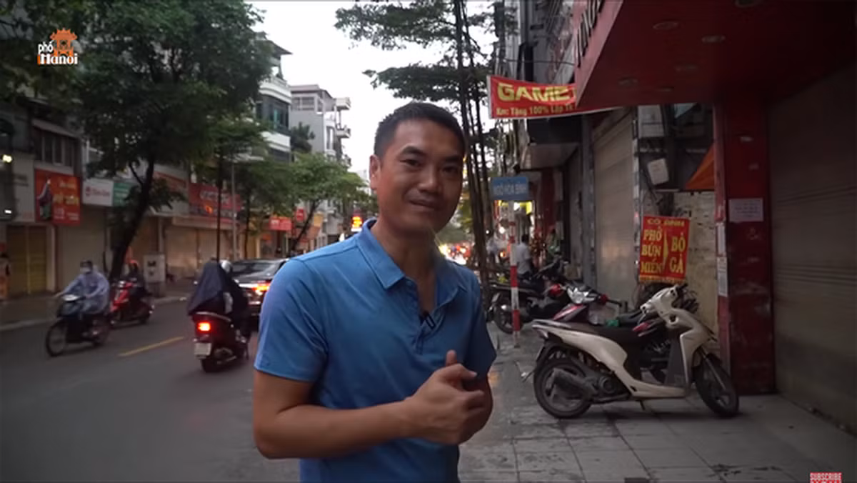 "Buổi sáng Duy dậy sớm ngắm hoàng hôn rồi lắng nghe tiếng gà gáy"
