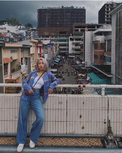 Chỉ cần khéo léo chỉnh màu một chút là bạn đã có ngay tấm ảnh mang phong cách Hồng Kông đang rất hot hiện nay. Ảnh: @da.mieu