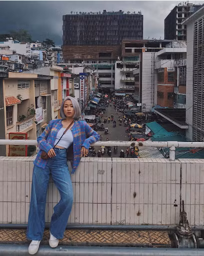 Chỉ cần khéo léo chỉnh màu một chút là bạn đã có ngay tấm ảnh mang phong cách Hồng Kông đang rất hot hiện nay. Ảnh: @da.mieu