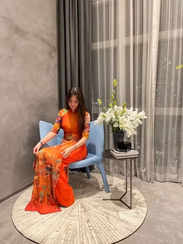 Mới đây, những bức ảnh diện áo dài của em gái Đặng Văn Lâm khiến không ít người hút hồn.