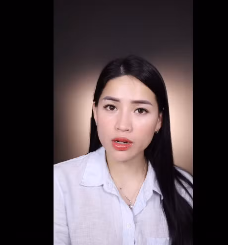 Theo đó, Hà Linh cho biết khi bước chân vào làm nghề review, cô nghĩ rằng nếu nói đúng với cảm nhận thì không bao giờ hổ thẹn. Tuy nhiên, khi đọc kĩ bài đăng và bình luận trong group anti, cô nhận ra việc review quán ăn là hoàn toàn sai bởi vì ngon hay dở là tùy cảm nhận mỗi người.