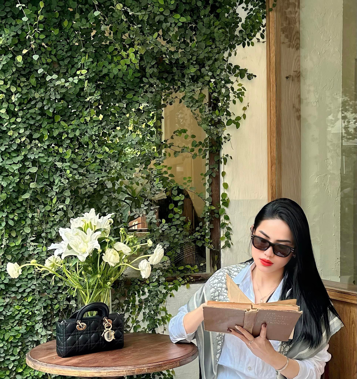 Qua đây nữ TikToker gửi lời xin lỗi chân thành đến các quán ăn mà cô đã đánh giá không tốt, đồng thời thông báo sẽ dừng hẳn việc review các quán ăn.