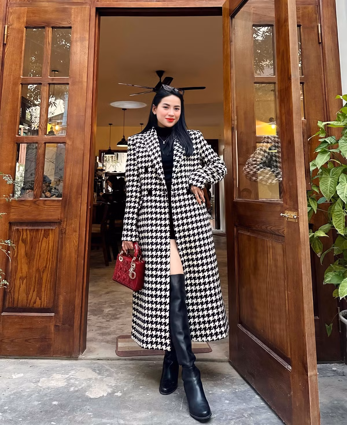 Hà Linh cũng xin mọi người hãy cho mình được review tiếp mảng mỹ phẩm để giữ được những nhận xét khách quan nhất.