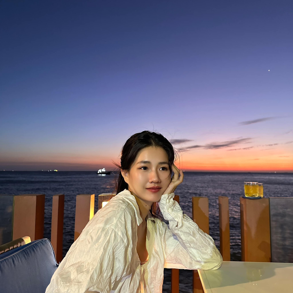 Kiều Trinh chuyển hướng sang diễn xuất và “bỏ túi” một số vai diễn trong Em Chưa 18, Ông Ngoại Tuổi 30, Gia Đình Là Số 1, Pháp Sư Mù,...