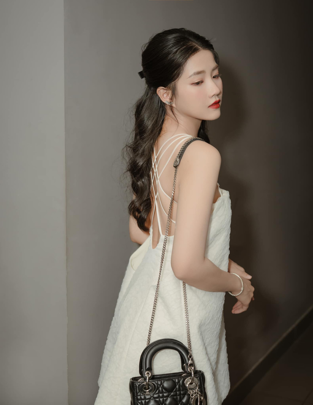 Trong suốt 10 năm nổi tiếng, gần như Kiều Trinh không vướng vào scandal nào cho đến vụ việc mới đây.