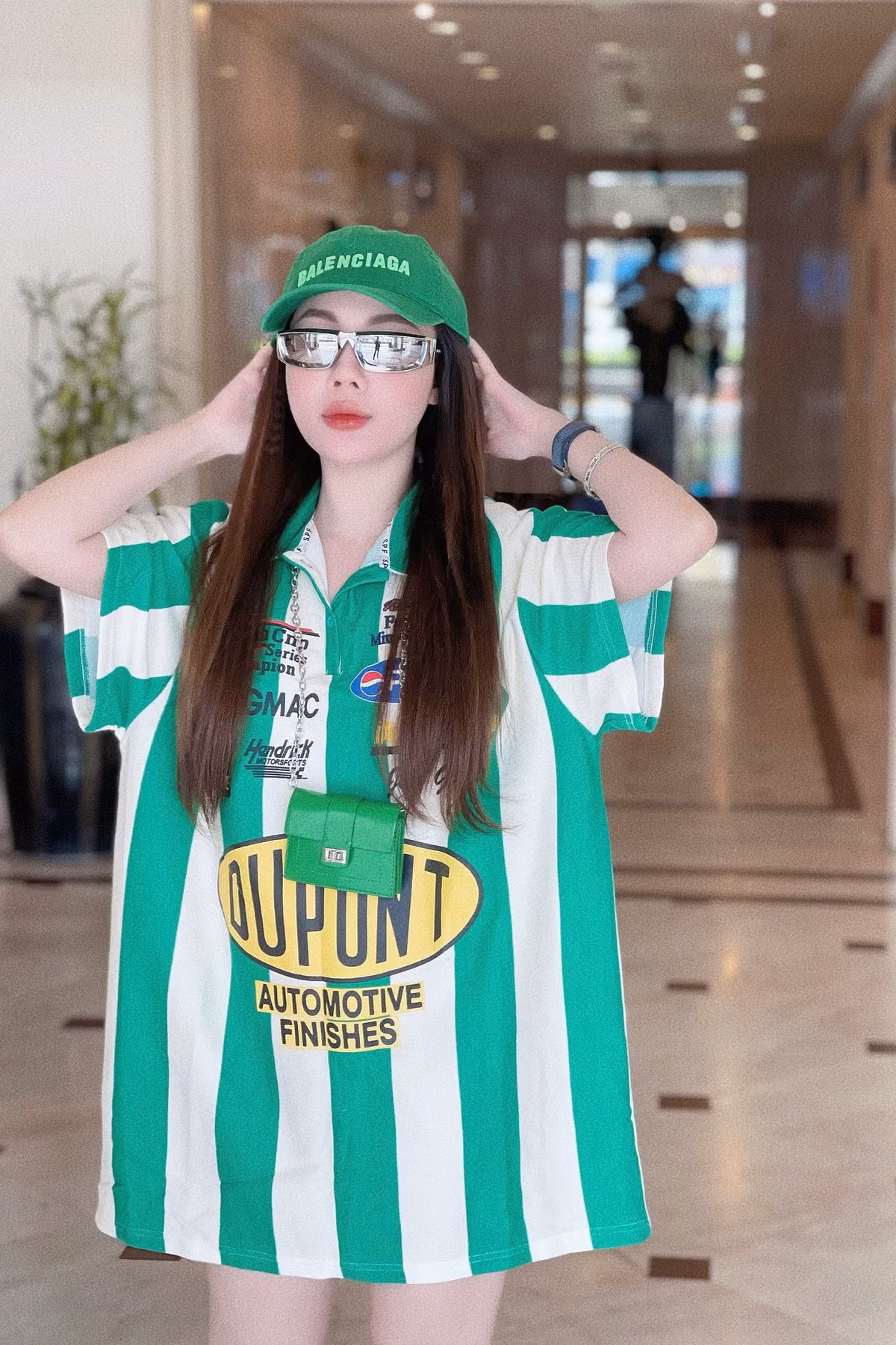 Nếu như năm xưa, Hà My khiến nhiều người bận tâm vì phong cách ăn mặc có phần quá phóng khoáng thì nay, người đẹp gốc Hà Nam đã khác.