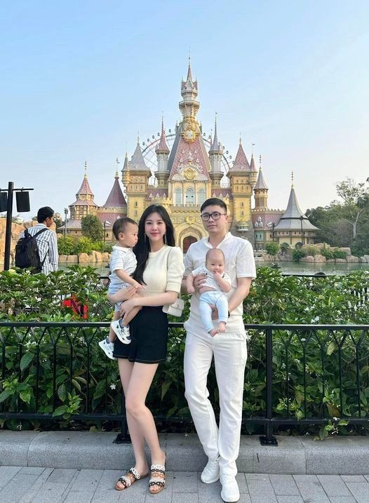 Bỏ nghề và lấy chồng giàu có, Vũ Ngọc Châm khiến chị em ghen tị khi có cuộc sống hạnh phúc, ngập đồ hiệu.