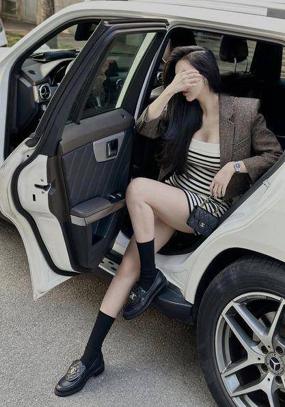 Qua đây có thể thấy Ngọc Châm được ông xã đại gia hết mực cưng chiều, chăm sóc.