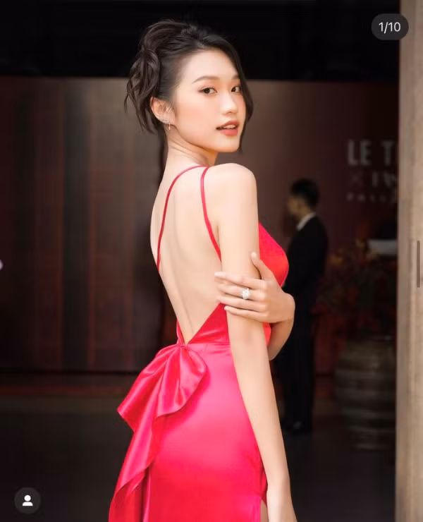 Doãn Hải My sinh năm 2001, sinh viên Đại học Luật Hà Nội. Cô được biết đến nhiều khi lọt top Top 10 Hoa hậu Việt Nam 2020.