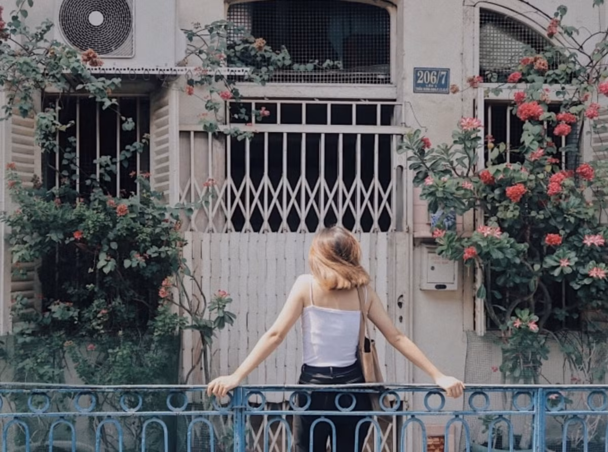 Trước đó, hẻm Hào Sĩ Phường (số 206 đường Trần Hưng Đạo, phường 11, quận 5, TP.HCM) cũng rơi vào tình cảnh tương tự.