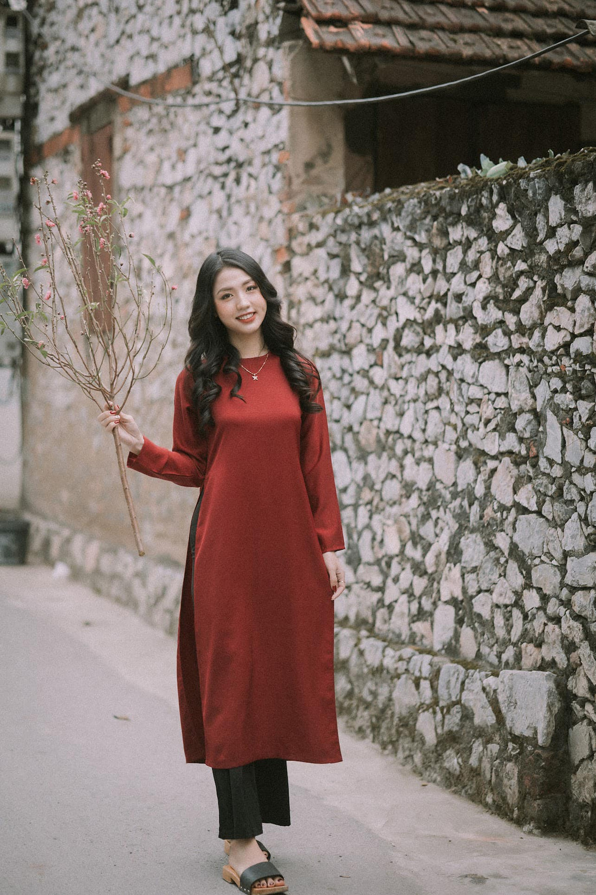 Người đẹp 10X chính là chủ nhân của những tấm hình khoe vóc dáng siêu nóng bỏng được chia sẻ rầm rộ trên các diễn đàn mạng thời gian gần đây.