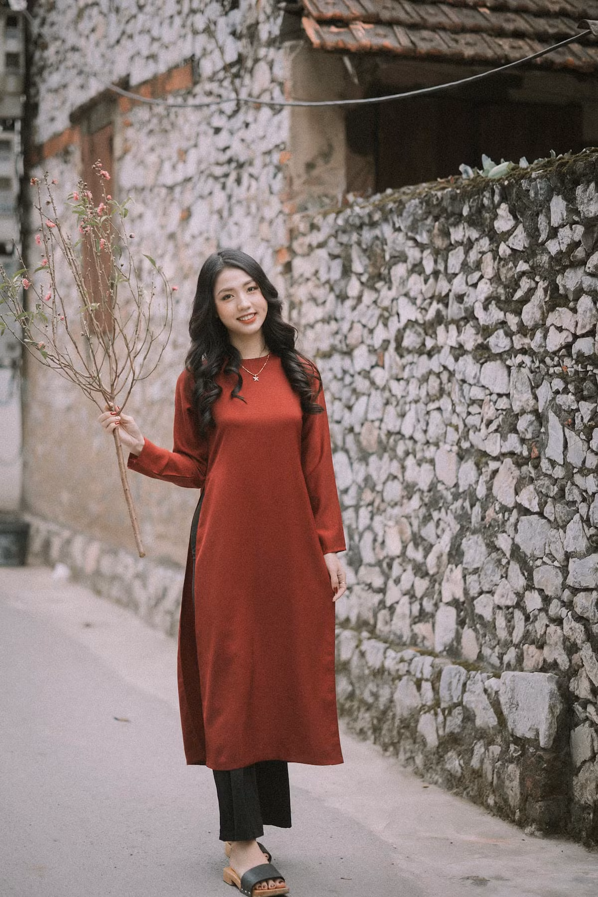 Người đẹp 10X chính là chủ nhân của những tấm hình khoe vóc dáng siêu nóng bỏng được chia sẻ rầm rộ trên các diễn đàn mạng thời gian gần đây.