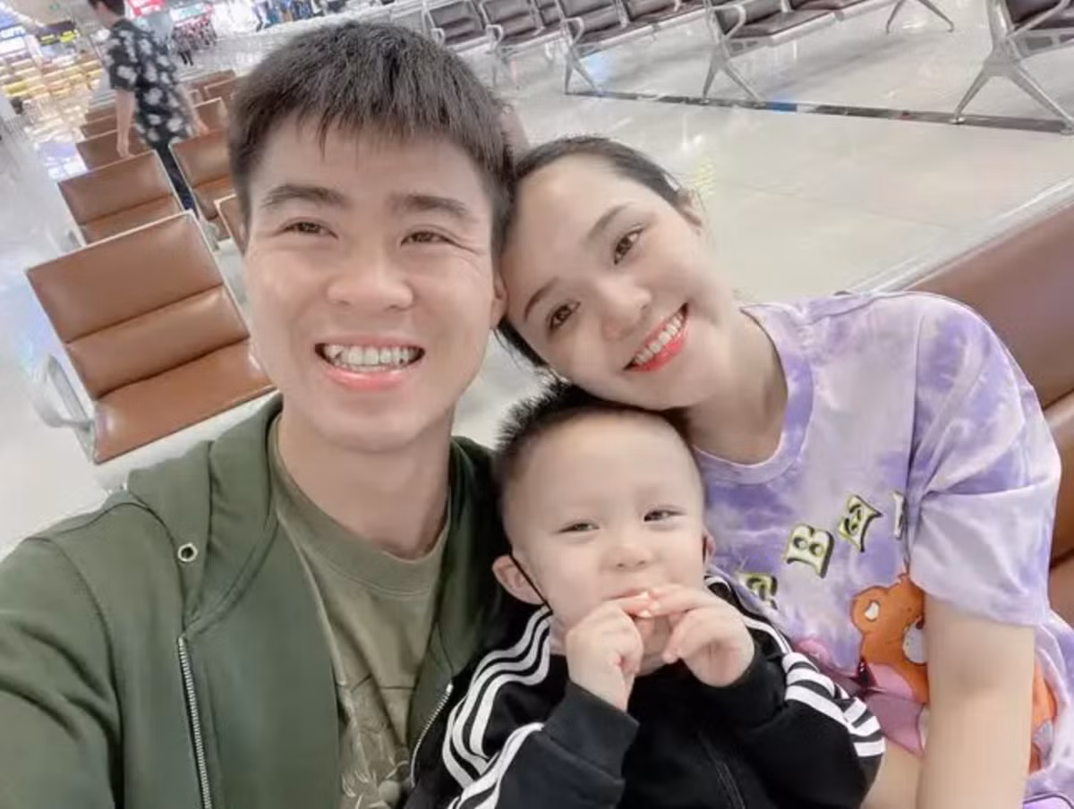 Trong làng bóng đá, Quỳnh Anh và Đỗ Duy Mạnh là cặp đôi được netizen ngưỡng mộ vì chuyện tình yêu đẹp cũng như cuộc sống viên mãn hiện có.