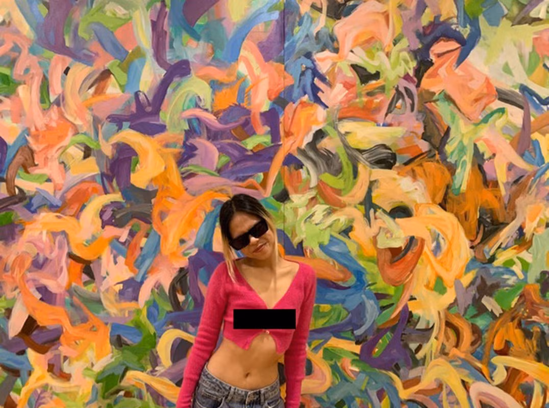 Nữ rapper 2K của làng rap Việt thường xuyên lên sóng những ảnh ọt cực cháy, nào là khoe dáng xịn với bikini hay nổi loạn show trọn vòng 3 trước ống kính.