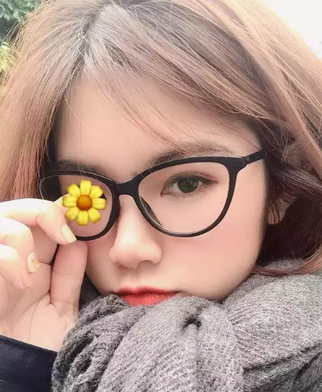 Trên trang Facebook cá nhân hay Instagram của vợ PewPew đều để ở chế độ riêng tư, ít cập nhật thông tin.