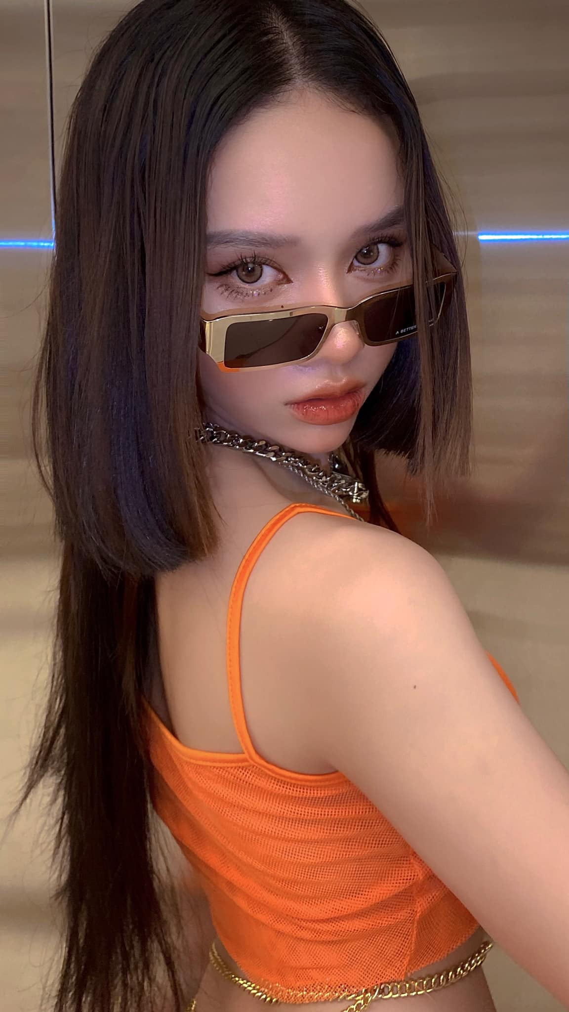 Được biết Jimin Young nổi tiếng với những màn "biến hình" đỉnh cao, trước và sau khi trang điểm như hai người khác nhau. Ảnh: FBNV