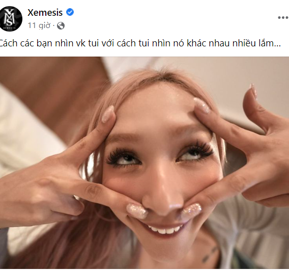 Mới đây, Xemesis khiến mọi người chú ý bởi khoảnh khắc hài hước, anh tung ảnh dìm của cô vợ Xoài Non.