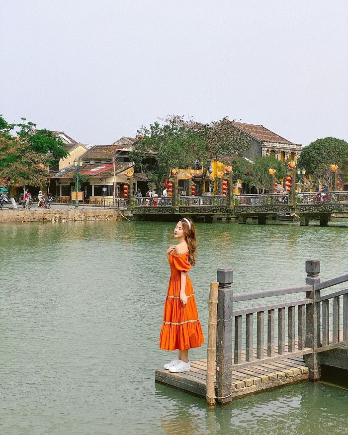 Du lịch sông Hoài Hội An là một hoạt động hấp dẫn du khách trong và ngoài nước.