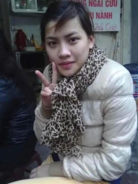 Những bức ảnh được cho là ảnh hồi còn "trẻ trâu" của Hà Linh mới đây được lan truyền khiến dân tình xôn xao bàn tán.