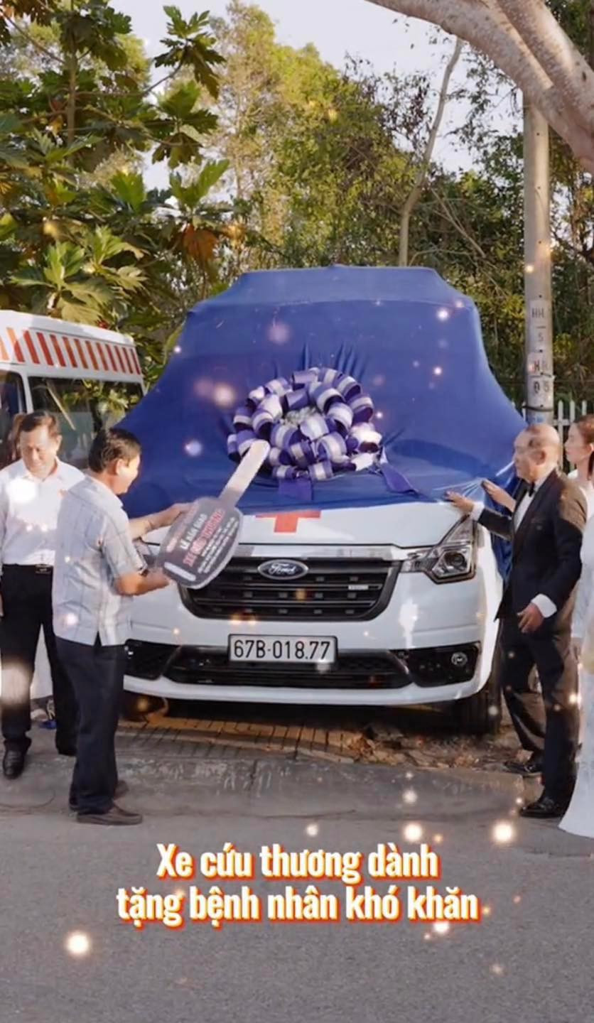 Theo tìm hiểu, đám cưới đã diễn ra từ tháng 12/2022. Cô dâu tên Tuyết Nhi còn chú rể là Samuel Lam.